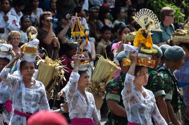 INDO0111 | 2010, 2010-Indonesien, ASIEN, Bali, INDONESIEN, Ubud - Begräbnis, Zentralbali